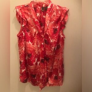 Women’s floral print sleeveless blouse